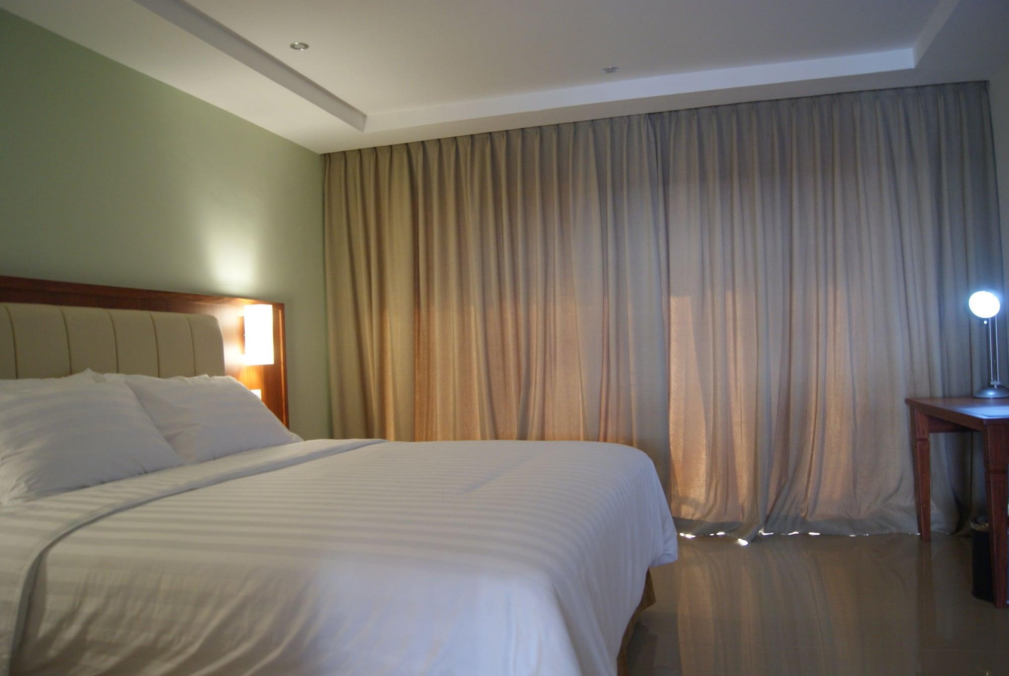 Thong'S Inn Hotel Kualanamu Medan Exterior photo